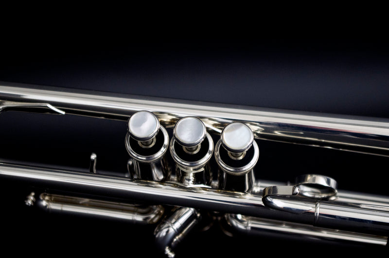 Yamaha YTR-8345 04 Xeno Bb Trumpet